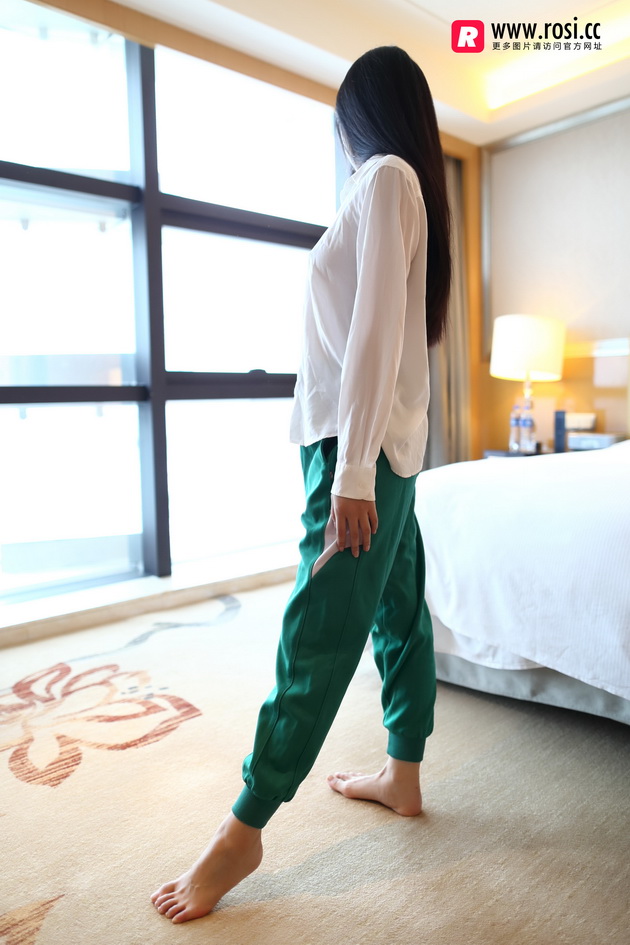 [ROSIд]2017.05.25 NO.1996[37+1P20M]