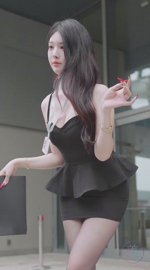 2025۰Ĵչɫϵװ+ϸ߸Ů